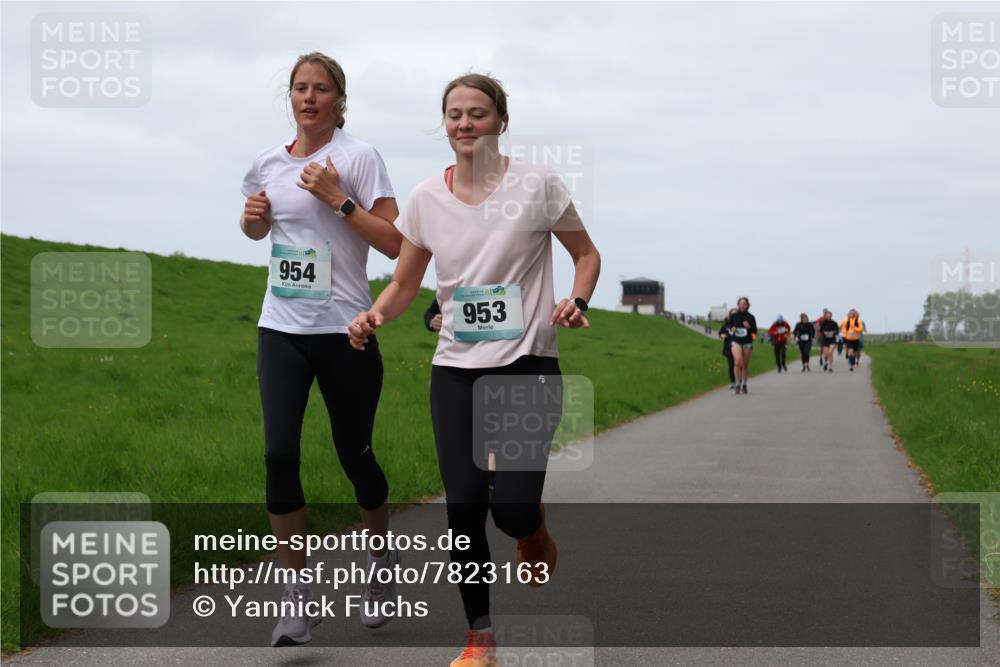 04.05.2025 - 8. Wedeler Halbmarathon Yannick Fuchs http://msf.ph/oto/7823163 04.05.2025 11:30:10 Laufen 954, 953 meine-sportfotos.de
