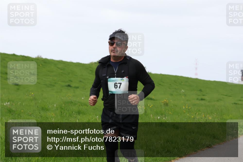 04.05.2025 - 8. Wedeler Halbmarathon Yannick Fuchs http://msf.ph/oto/7823179 04.05.2025 11:30:11 Laufen 67 meine-sportfotos.de