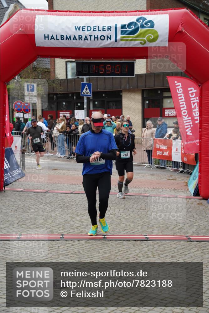 04.05.2025 - 8. Wedeler Halbmarathon Felixshl http://msf.ph/oto/7823188 04.05.2025 11:58:59 Ziel 345, 470, 741 meine-sportfotos.de