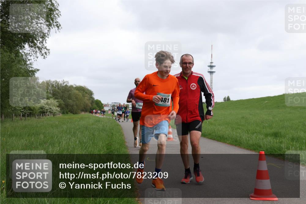 04.05.2025 - 8. Wedeler Halbmarathon Yannick Fuchs http://msf.ph/oto/7823209 04.05.2025 11:11:04 Laufen 788, 481 meine-sportfotos.de