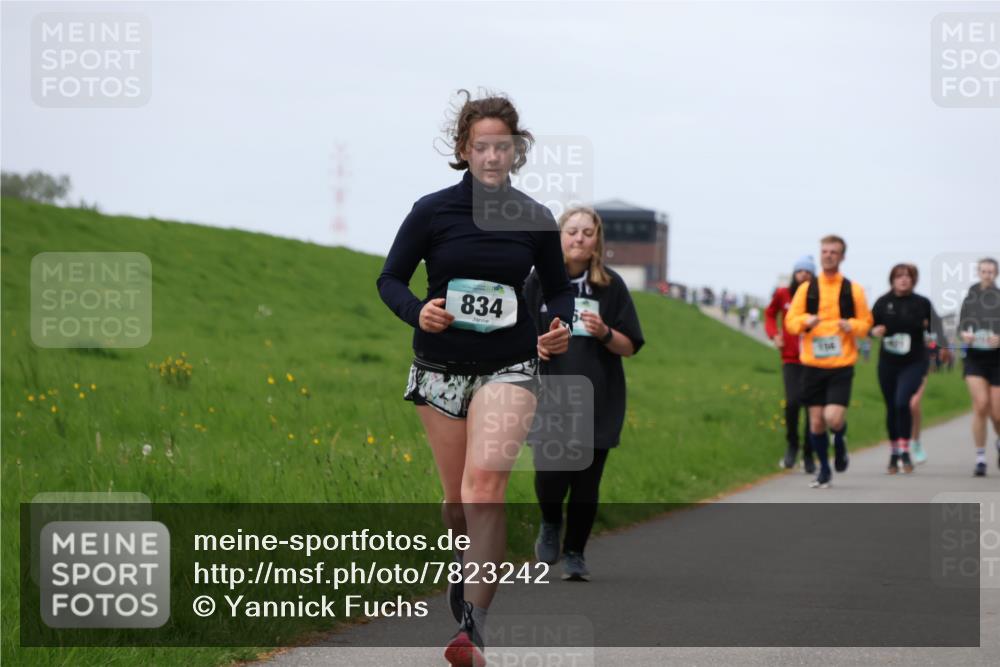 04.05.2025 - 8. Wedeler Halbmarathon Yannick Fuchs http://msf.ph/oto/7823242 04.05.2025 11:30:19 Laufen 834 meine-sportfotos.de