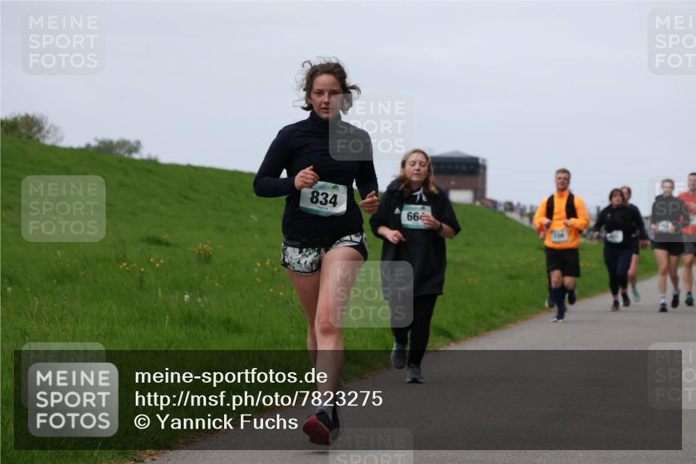 04.05.2025 - 8. Wedeler Halbmarathon Yannick Fuchs http://msf.ph/oto/7823275 04.05.2025 11:30:19 Laufen 834, 99 meine-sportfotos.de
