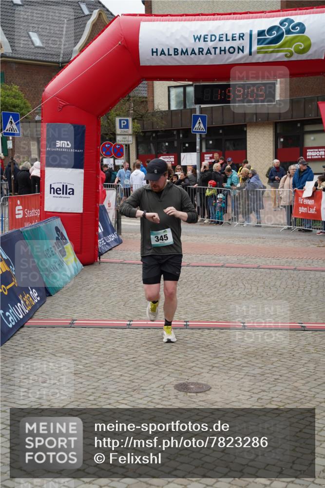 04.05.2025 - 8. Wedeler Halbmarathon Felixshl http://msf.ph/oto/7823286 04.05.2025 11:59:03 Ziel 345, 470, 741 meine-sportfotos.de