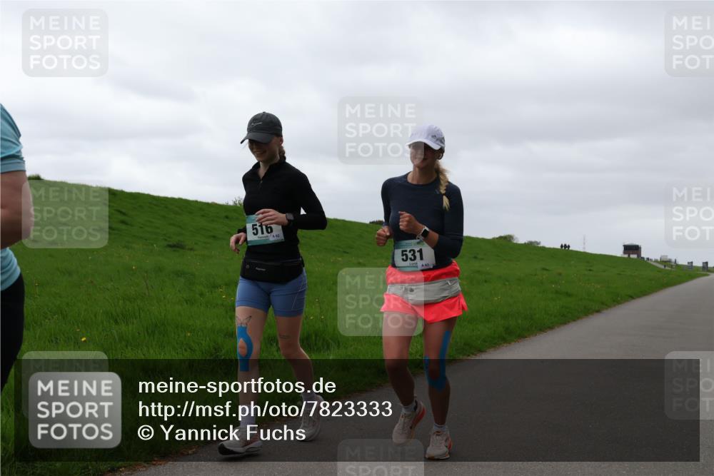 04.05.2025 - 8. Wedeler Halbmarathon Yannick Fuchs http://msf.ph/oto/7823333 04.05.2025 12:16:46 Laufen 516, 62, 531, 63 meine-sportfotos.de