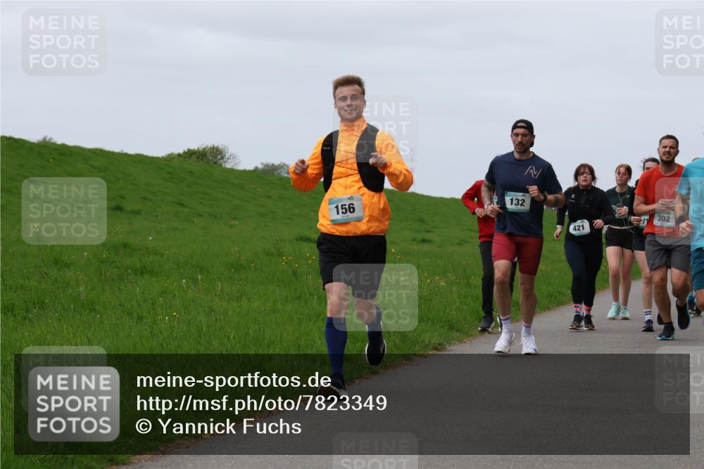 04.05.2025 - 8. Wedeler Halbmarathon Yannick Fuchs http://msf.ph/oto/7823349 04.05.2025 11:30:26 Laufen 156, 132, 421, 71, 302 meine-sportfotos.de