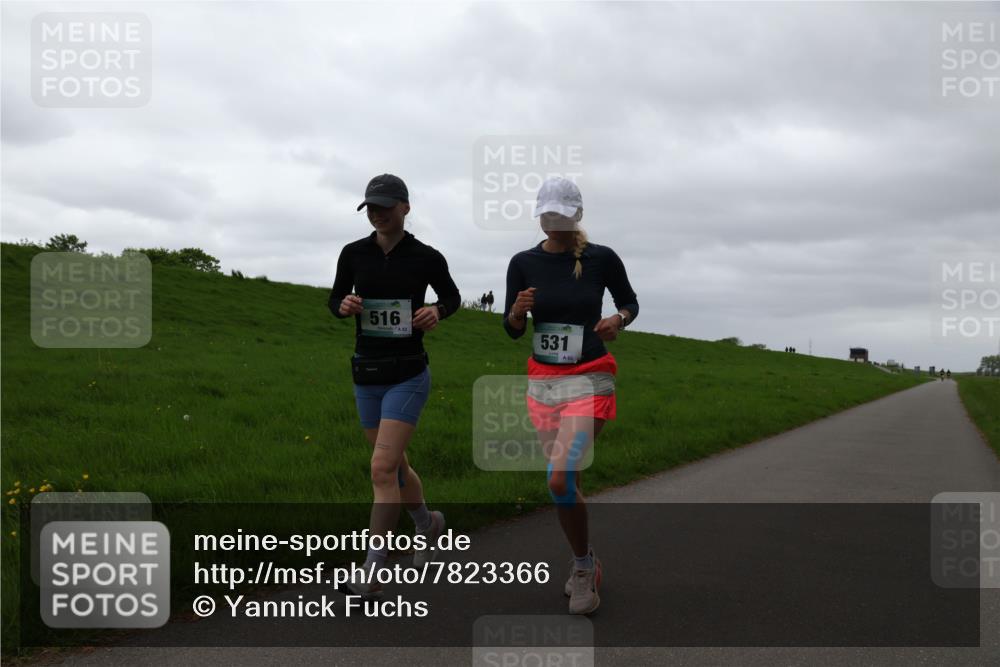 04.05.2025 - 8. Wedeler Halbmarathon Yannick Fuchs http://msf.ph/oto/7823366 04.05.2025 12:16:47 Laufen 516, 531 meine-sportfotos.de
