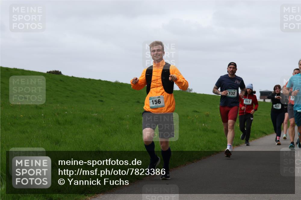 04.05.2025 - 8. Wedeler Halbmarathon Yannick Fuchs http://msf.ph/oto/7823386 04.05.2025 11:30:28 Laufen 156, 132, 511, 421, 30 meine-sportfotos.de