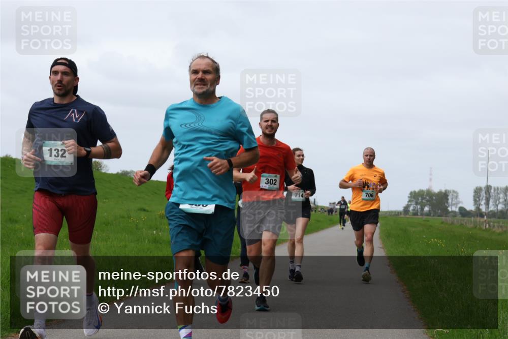04.05.2025 - 8. Wedeler Halbmarathon Yannick Fuchs http://msf.ph/oto/7823450 04.05.2025 11:30:30 Laufen 132, 302, 706 meine-sportfotos.de