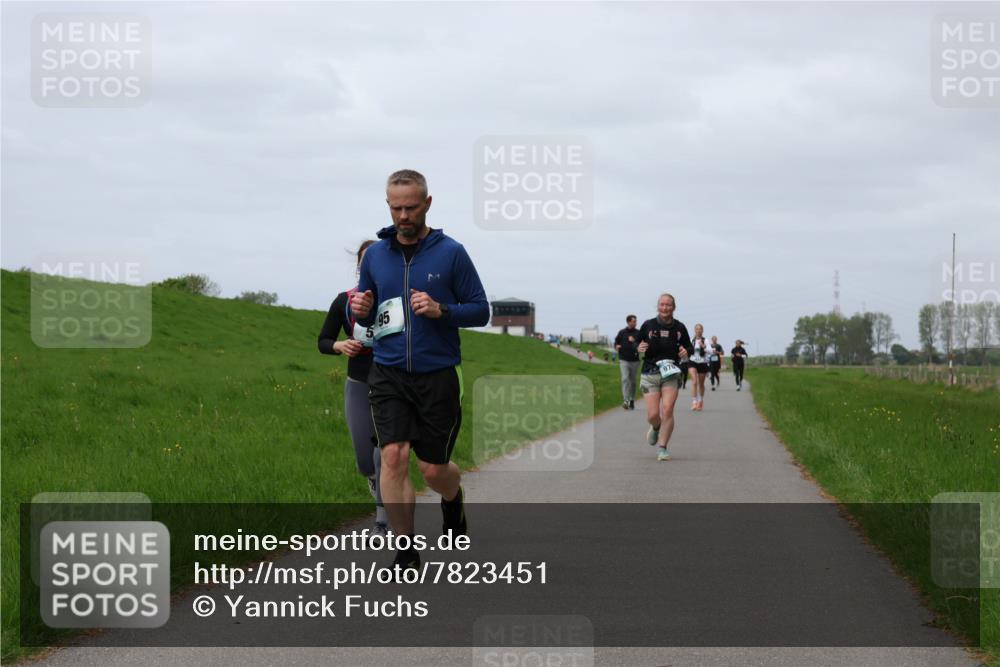 04.05.2025 - 8. Wedeler Halbmarathon Yannick Fuchs http://msf.ph/oto/7823451 04.05.2025 11:52:44 Laufen 976 meine-sportfotos.de