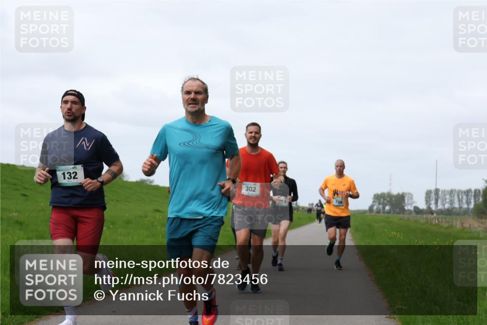 04.05.2025 - 8. Wedeler Halbmarathon Yannick Fuchs http://msf.ph/oto/7823456 04.05.2025 11:30:30 Laufen 132, 302, 706 meine-sportfotos.de