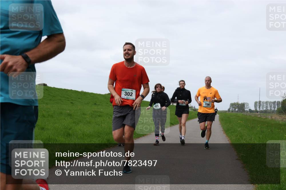 04.05.2025 - 8. Wedeler Halbmarathon Yannick Fuchs http://msf.ph/oto/7823497 04.05.2025 11:30:31 Laufen 302, 421, 706 meine-sportfotos.de