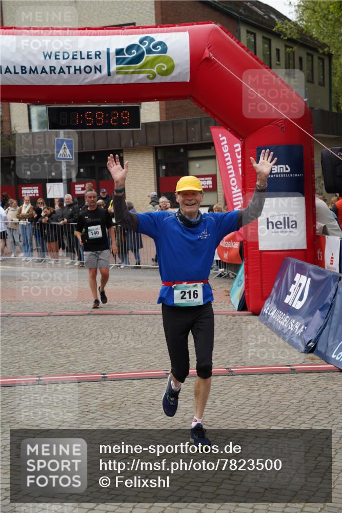 04.05.2025 - 8. Wedeler Halbmarathon Felixshl http://msf.ph/oto/7823500 04.05.2025 11:59:27 Ziel 140, 216 meine-sportfotos.de