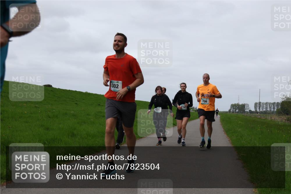 04.05.2025 - 8. Wedeler Halbmarathon Yannick Fuchs http://msf.ph/oto/7823504 04.05.2025 11:30:31 Laufen 302, 421, 714, 706 meine-sportfotos.de