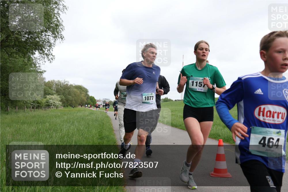 04.05.2025 - 8. Wedeler Halbmarathon Yannick Fuchs http://msf.ph/oto/7823507 04.05.2025 11:11:14 Laufen 36, 1077, 161, 1157, 135, 68, 464 meine-sportfotos.de
