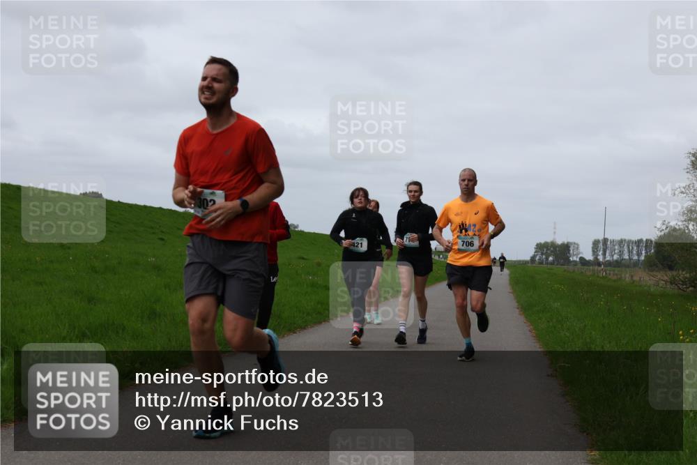 04.05.2025 - 8. Wedeler Halbmarathon Yannick Fuchs http://msf.ph/oto/7823513 04.05.2025 11:30:31 Laufen 302, 421, 706 meine-sportfotos.de