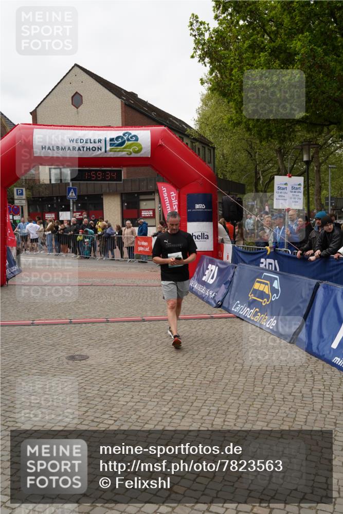 04.05.2025 - 8. Wedeler Halbmarathon Felixshl http://msf.ph/oto/7823563 04.05.2025 11:59:32 Ziel 140 meine-sportfotos.de