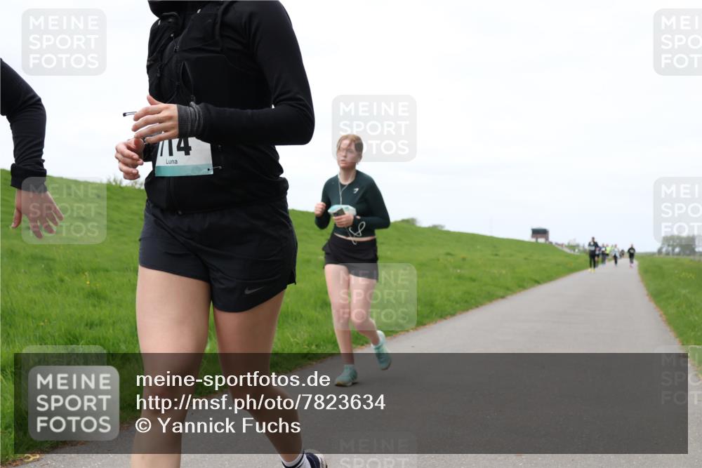 04.05.2025 - 8. Wedeler Halbmarathon Yannick Fuchs http://msf.ph/oto/7823634 04.05.2025 11:30:35 Laufen 714 meine-sportfotos.de