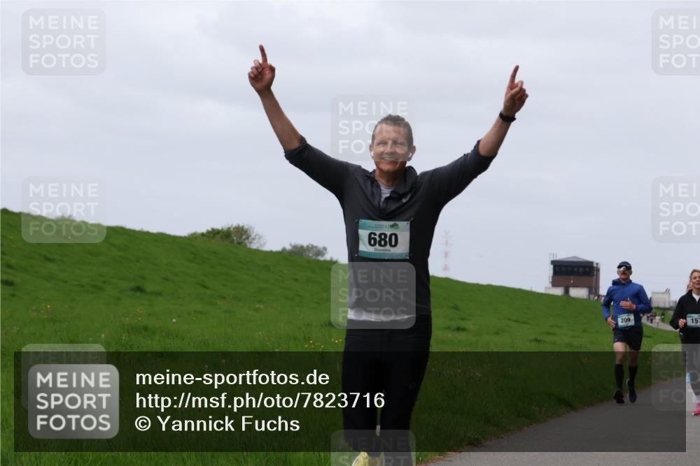 04.05.2025 - 8. Wedeler Halbmarathon Yannick Fuchs http://msf.ph/oto/7823716 04.05.2025 11:30:46 Laufen 680, 209, 157 meine-sportfotos.de