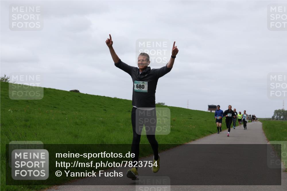 04.05.2025 - 8. Wedeler Halbmarathon Yannick Fuchs http://msf.ph/oto/7823754 04.05.2025 11:30:47 Laufen 680, 157 meine-sportfotos.de