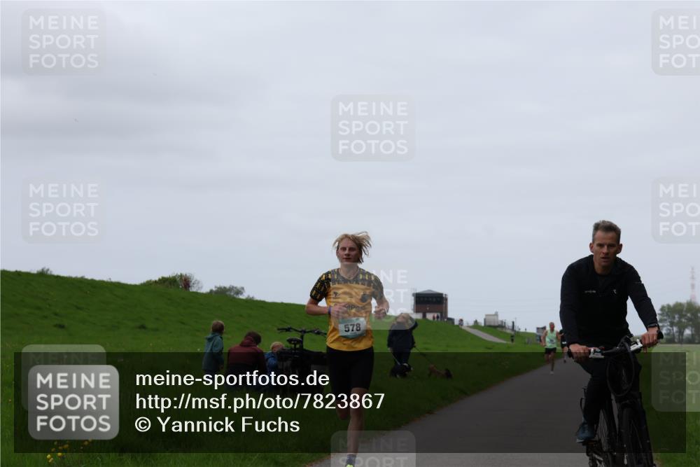 04.05.2025 - 8. Wedeler Halbmarathon Yannick Fuchs http://msf.ph/oto/7823867 04.05.2025 11:11:31 Laufen 578 meine-sportfotos.de