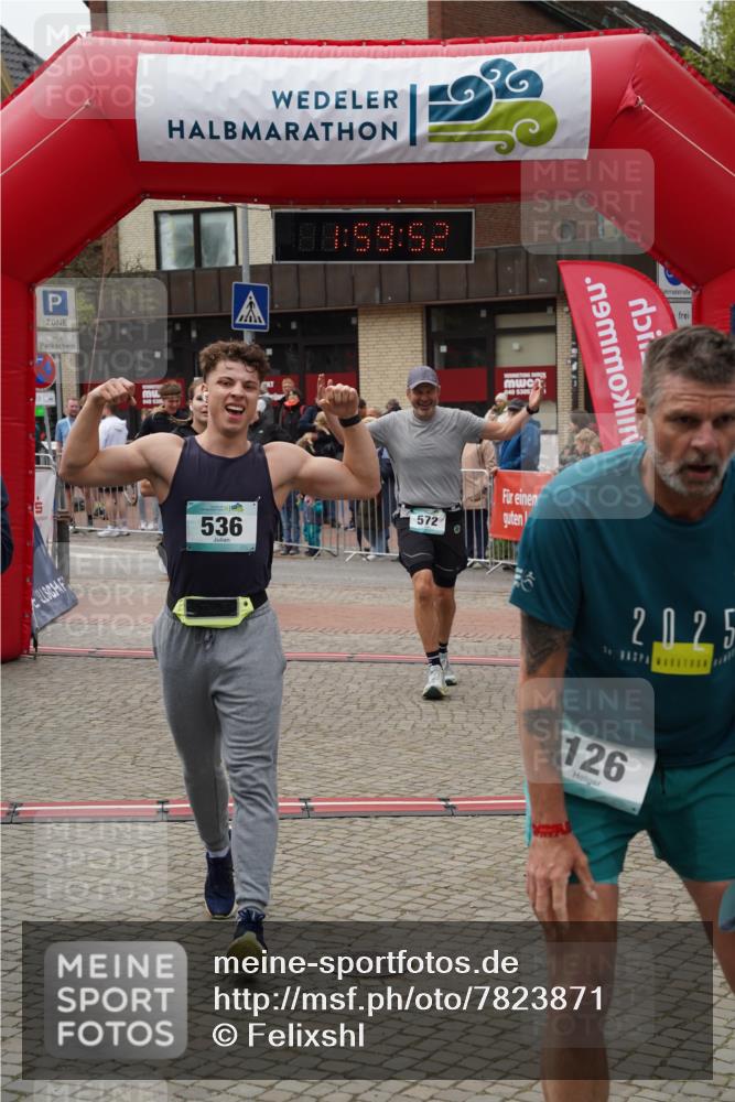 04.05.2025 - 8. Wedeler Halbmarathon Felixshl http://msf.ph/oto/7823871 04.05.2025 11:59:50 Ziel 90, 126, 536, 566, 572, 573 meine-sportfotos.de