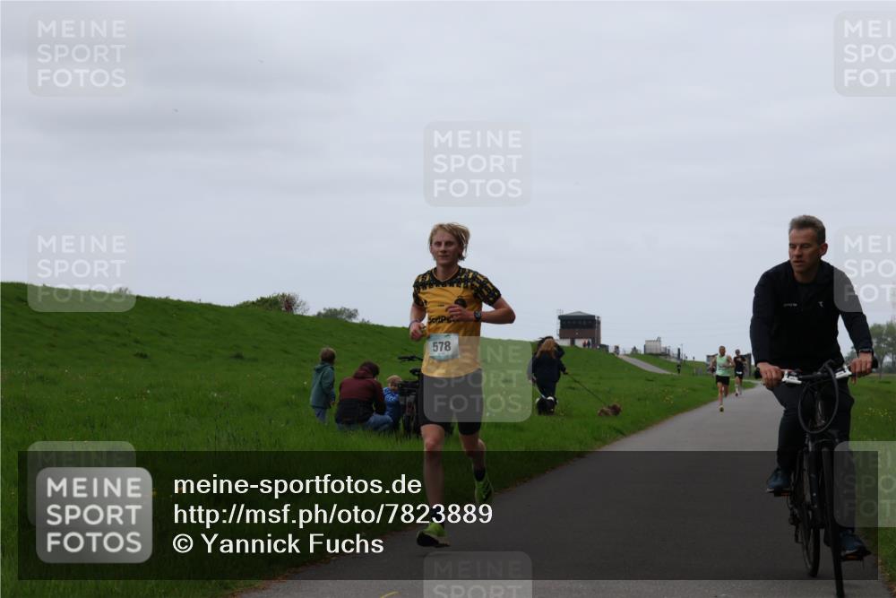 04.05.2025 - 8. Wedeler Halbmarathon Yannick Fuchs http://msf.ph/oto/7823889 04.05.2025 11:11:31 Laufen 578 meine-sportfotos.de