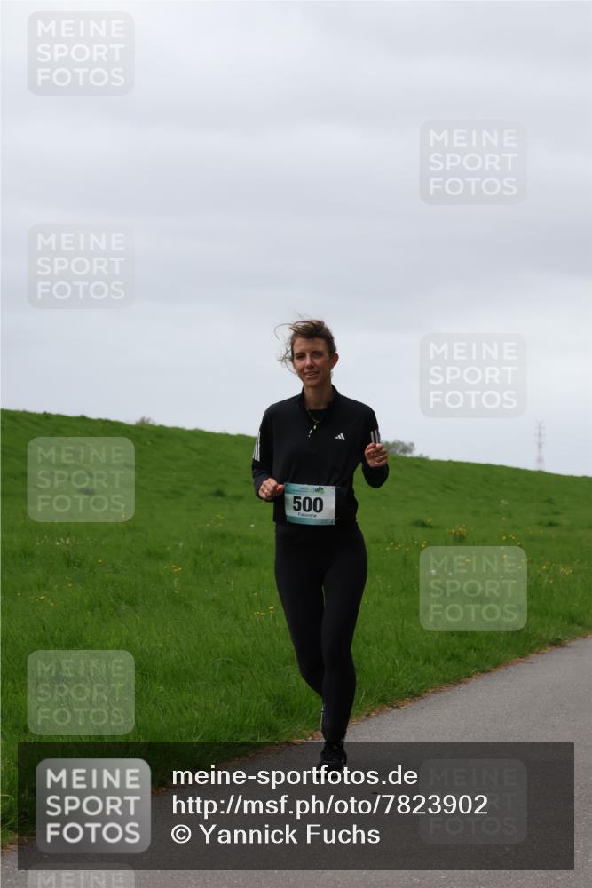 04.05.2025 - 8. Wedeler Halbmarathon Yannick Fuchs http://msf.ph/oto/7823902 04.05.2025 12:20:37 Laufen 500 meine-sportfotos.de