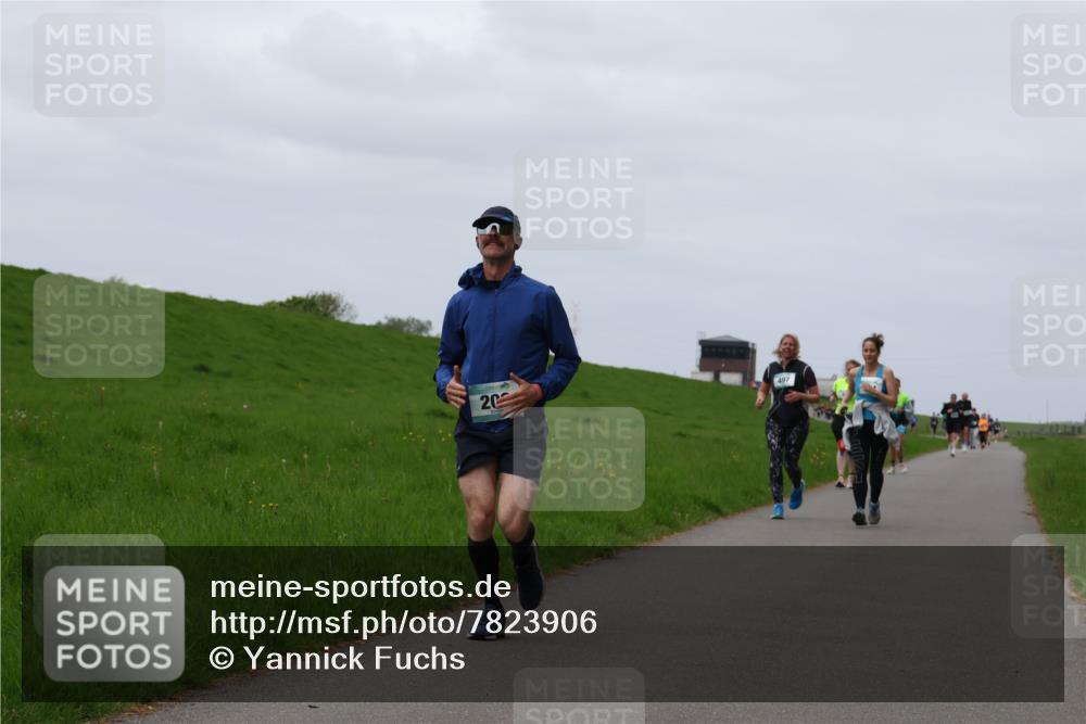 04.05.2025 - 8. Wedeler Halbmarathon Yannick Fuchs http://msf.ph/oto/7823906 04.05.2025 11:30:52 Laufen 20 meine-sportfotos.de