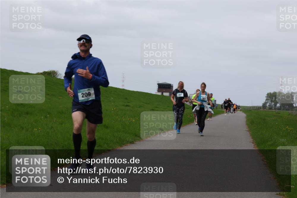 04.05.2025 - 8. Wedeler Halbmarathon Yannick Fuchs http://msf.ph/oto/7823930 04.05.2025 11:30:53 Laufen 209, 497, 501 meine-sportfotos.de