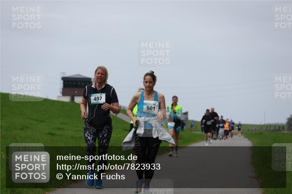 04.05.2025 - 8. Wedeler Halbmarathon Yannick Fuchs http://msf.ph/oto/7823933 04.05.2025 11:30:54 Laufen 497, 501 meine-sportfotos.de