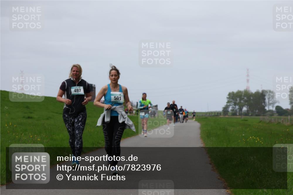 04.05.2025 - 8. Wedeler Halbmarathon Yannick Fuchs http://msf.ph/oto/7823976 04.05.2025 11:30:56 Laufen 497, 501 meine-sportfotos.de