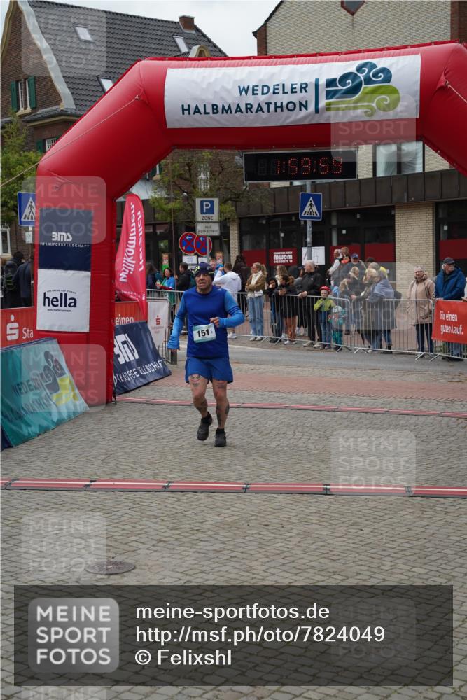 04.05.2025 - 8. Wedeler Halbmarathon Felixshl http://msf.ph/oto/7824049 04.05.2025 11:59:57 Ziel 90, 151, 530, 566 meine-sportfotos.de