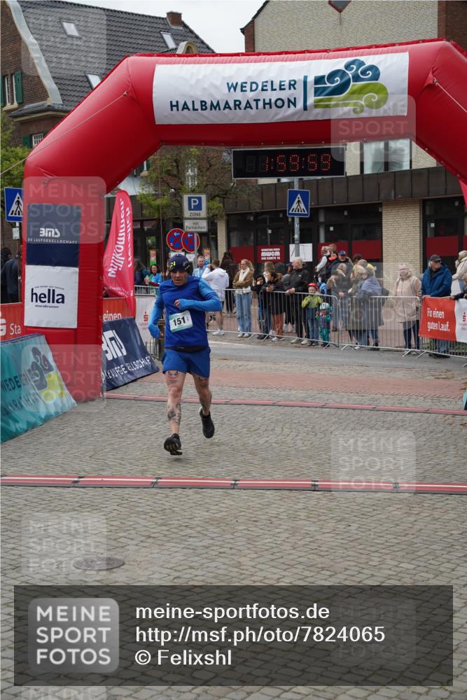 04.05.2025 - 8. Wedeler Halbmarathon Felixshl http://msf.ph/oto/7824065 04.05.2025 11:59:57 Ziel 90, 151, 530, 566 meine-sportfotos.de