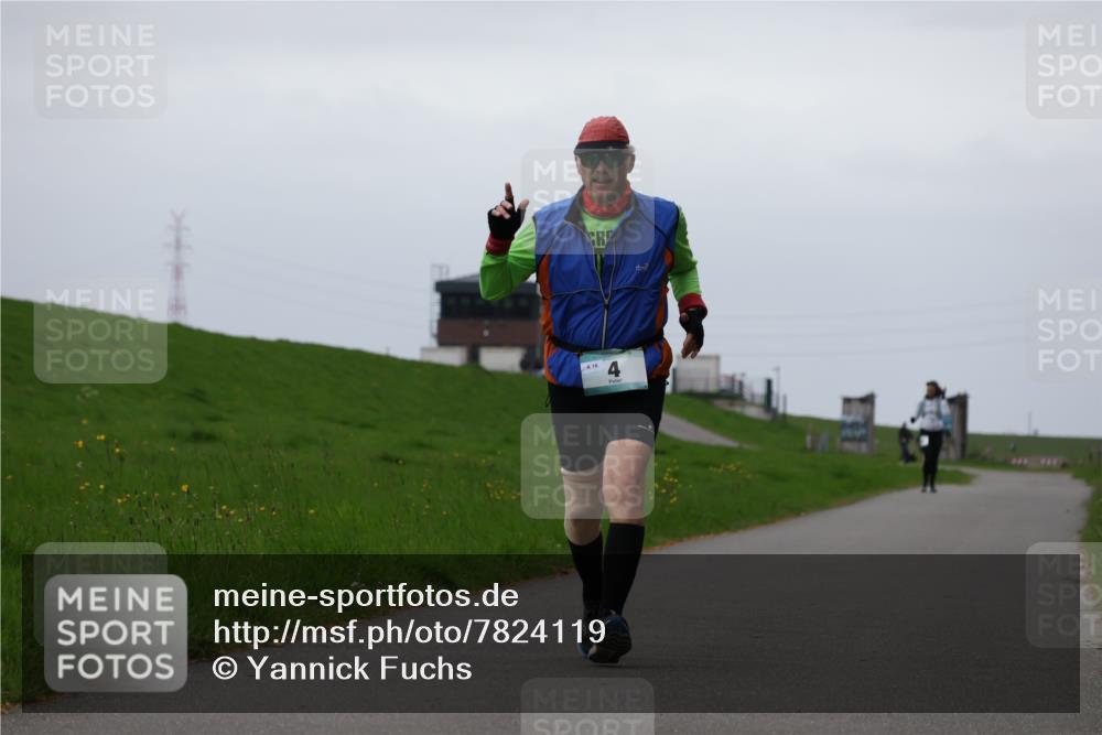04.05.2025 - 8. Wedeler Halbmarathon Yannick Fuchs http://msf.ph/oto/7824119 04.05.2025 12:21:28 Laufen 18 meine-sportfotos.de