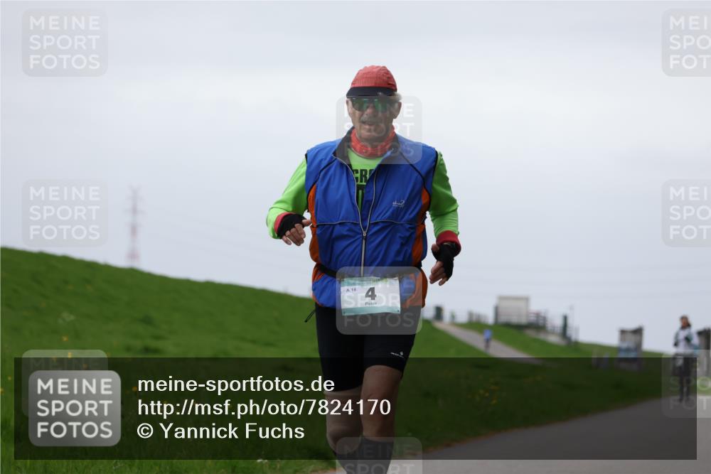 04.05.2025 - 8. Wedeler Halbmarathon Yannick Fuchs http://msf.ph/oto/7824170 04.05.2025 12:21:29 Laufen 18, 4 meine-sportfotos.de