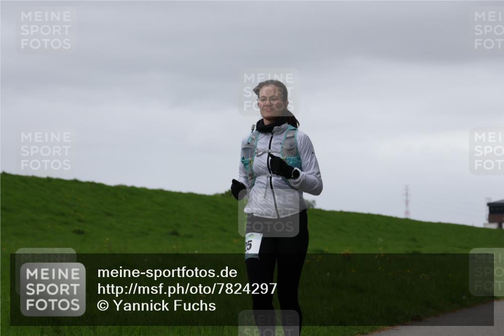 04.05.2025 - 8. Wedeler Halbmarathon Yannick Fuchs http://msf.ph/oto/7824297 04.05.2025 12:22:05 Laufen 15 meine-sportfotos.de