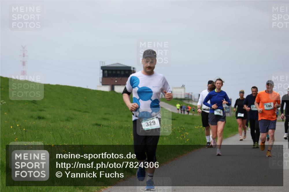 04.05.2025 - 8. Wedeler Halbmarathon Yannick Fuchs http://msf.ph/oto/7824306 04.05.2025 11:53:26 Laufen 329, 192, 114, 195 meine-sportfotos.de