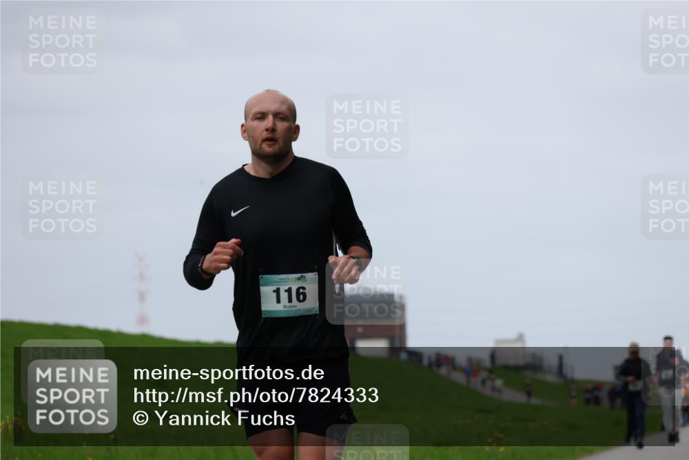 04.05.2025 - 8. Wedeler Halbmarathon Yannick Fuchs http://msf.ph/oto/7824333 04.05.2025 11:31:16 Laufen 116 meine-sportfotos.de