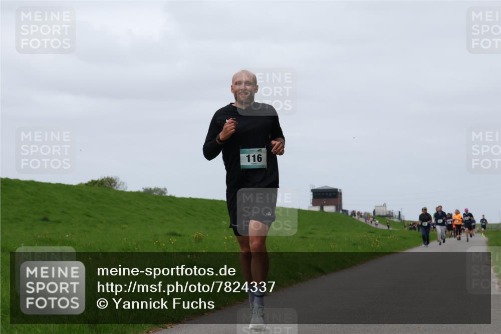 04.05.2025 - 8. Wedeler Halbmarathon Yannick Fuchs http://msf.ph/oto/7824337 04.05.2025 11:31:17 Laufen 116 meine-sportfotos.de