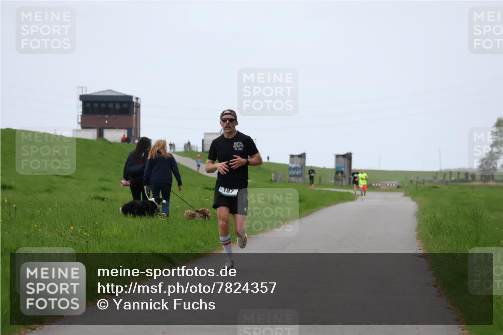 04.05.2025 - 8. Wedeler Halbmarathon Yannick Fuchs http://msf.ph/oto/7824357 04.05.2025 11:11:43 Laufen 187 meine-sportfotos.de