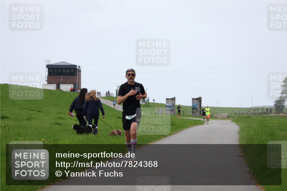04.05.2025 - 8. Wedeler Halbmarathon Yannick Fuchs http://msf.ph/oto/7824368 04.05.2025 11:11:43 Laufen 182 meine-sportfotos.de