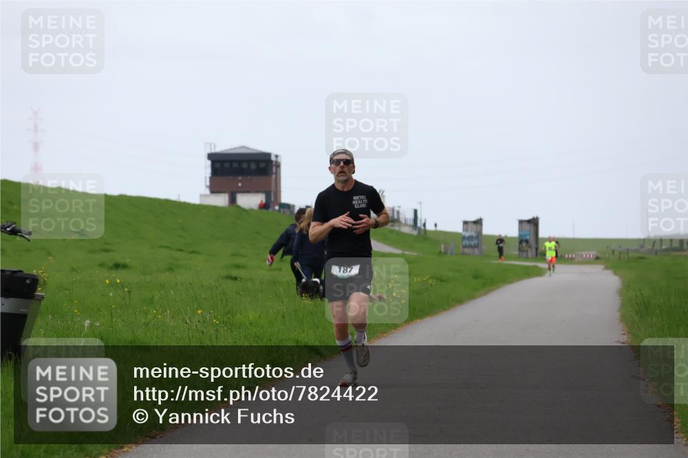04.05.2025 - 8. Wedeler Halbmarathon Yannick Fuchs http://msf.ph/oto/7824422 04.05.2025 11:11:44 Laufen 187 meine-sportfotos.de