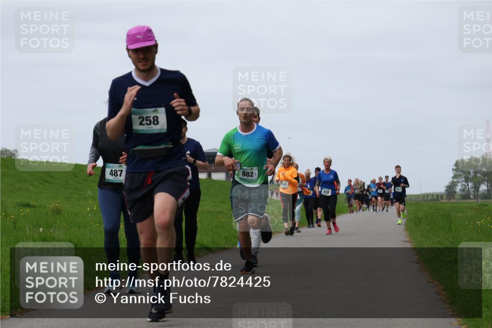 04.05.2025 - 8. Wedeler Halbmarathon Yannick Fuchs http://msf.ph/oto/7824425 04.05.2025 11:31:37 Laufen 487, 258, 882, 40, 972 meine-sportfotos.de