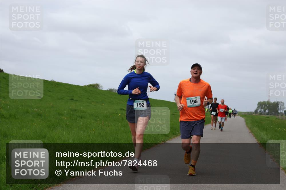 04.05.2025 - 8. Wedeler Halbmarathon Yannick Fuchs http://msf.ph/oto/7824468 04.05.2025 11:53:37 Laufen 192, 195 meine-sportfotos.de