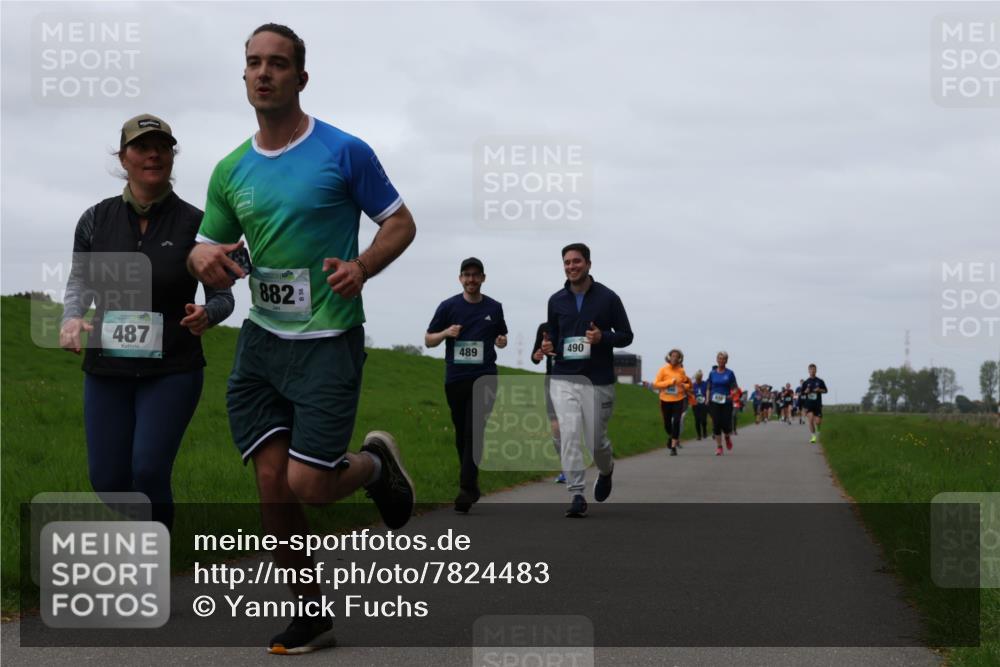 04.05.2025 - 8. Wedeler Halbmarathon Yannick Fuchs http://msf.ph/oto/7824483 04.05.2025 11:31:40 Laufen 487, 882, 489, 490 meine-sportfotos.de