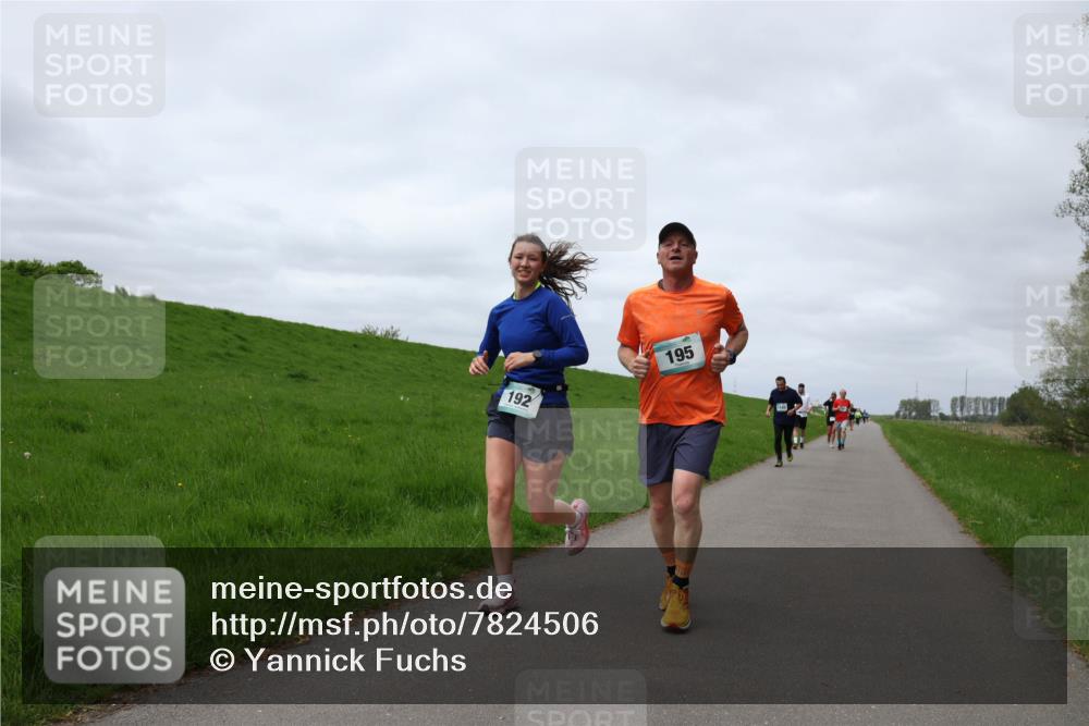 04.05.2025 - 8. Wedeler Halbmarathon Yannick Fuchs http://msf.ph/oto/7824506 04.05.2025 11:53:39 Laufen 192, 195 meine-sportfotos.de
