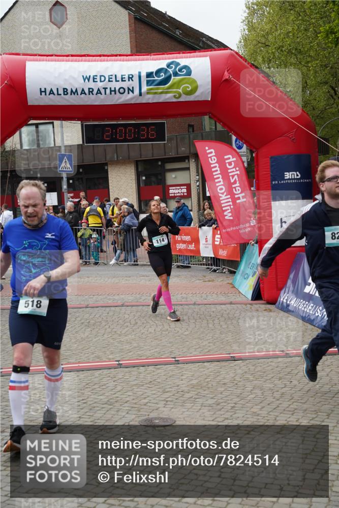 04.05.2025 - 8. Wedeler Halbmarathon Felixshl http://msf.ph/oto/7824514 04.05.2025 12:00:33 Ziel 38, 114, 518, 821 meine-sportfotos.de