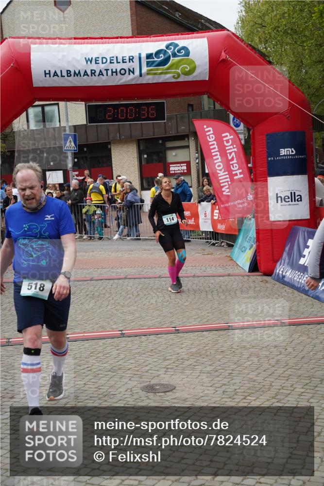 04.05.2025 - 8. Wedeler Halbmarathon Felixshl http://msf.ph/oto/7824524 04.05.2025 12:00:34 Ziel 38, 114, 518, 821 meine-sportfotos.de