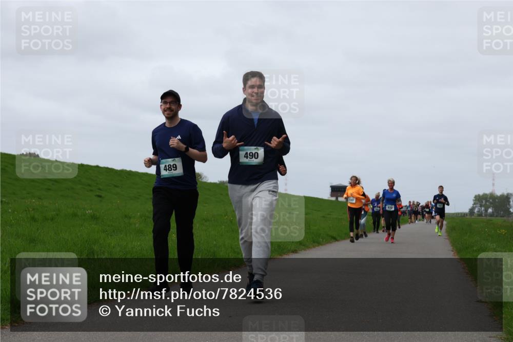 04.05.2025 - 8. Wedeler Halbmarathon Yannick Fuchs http://msf.ph/oto/7824536 04.05.2025 11:31:42 Laufen 489, 490, 972 meine-sportfotos.de