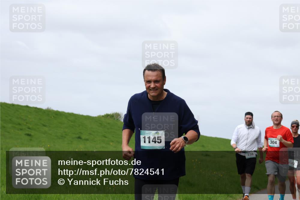 04.05.2025 - 8. Wedeler Halbmarathon Yannick Fuchs http://msf.ph/oto/7824541 04.05.2025 11:53:42 Laufen 1145, 238, 304, 682 meine-sportfotos.de